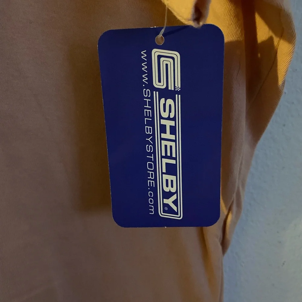 NEW!! Woman’s Shirt. - Picture 6 of 6